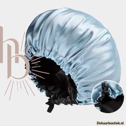 Verstelbare ademende satijnen slaapmuts licht blauw - De haarboetiek