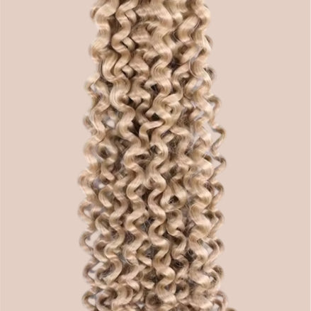 Afro curls invlecht haar blond - De HaarBoetiek