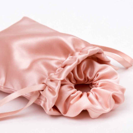 Silk Srunchies bewaarzakje rosé goud