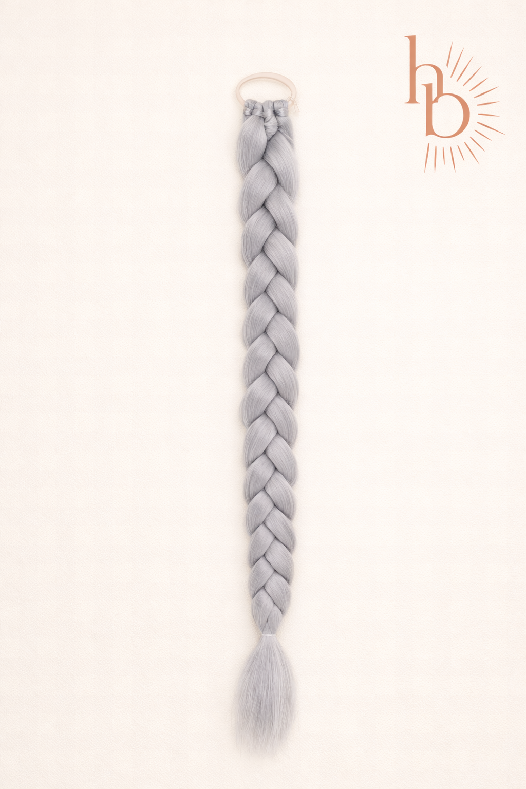 Premium vlechtstaart grijs 70cm braid ponytail op elastiek - De HaarBoetiek