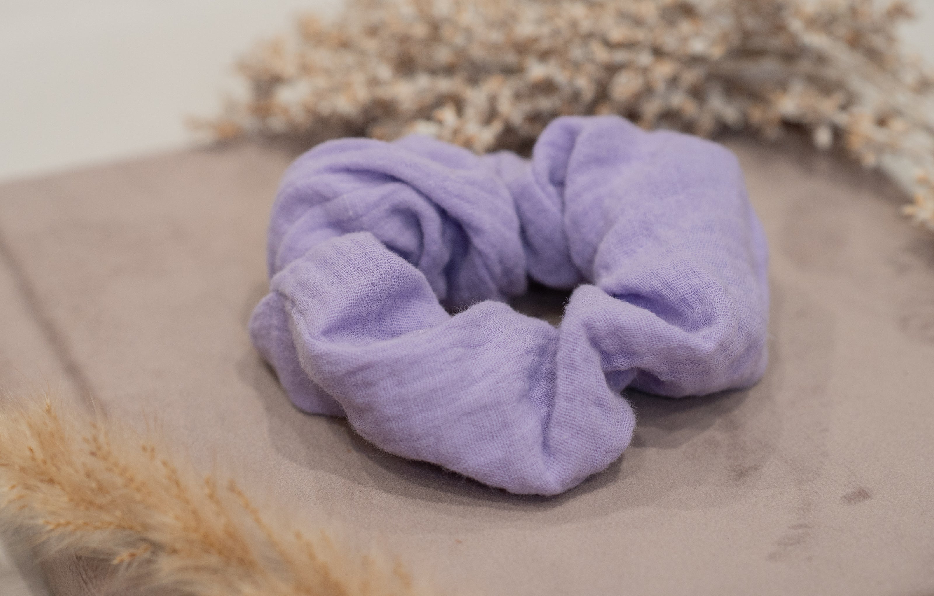 Scrunchie Lila – Satijnen Haarelastiek Lila