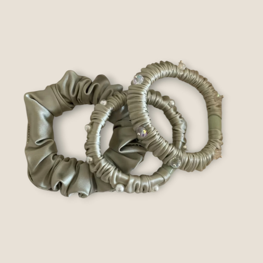 Scrunchie Set Pearl Saliegroen – De HaarBoetiek