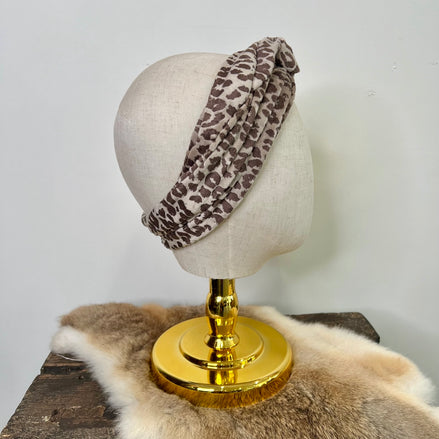 Katoenen bandeau haarband met zandkleurige luipaardprint