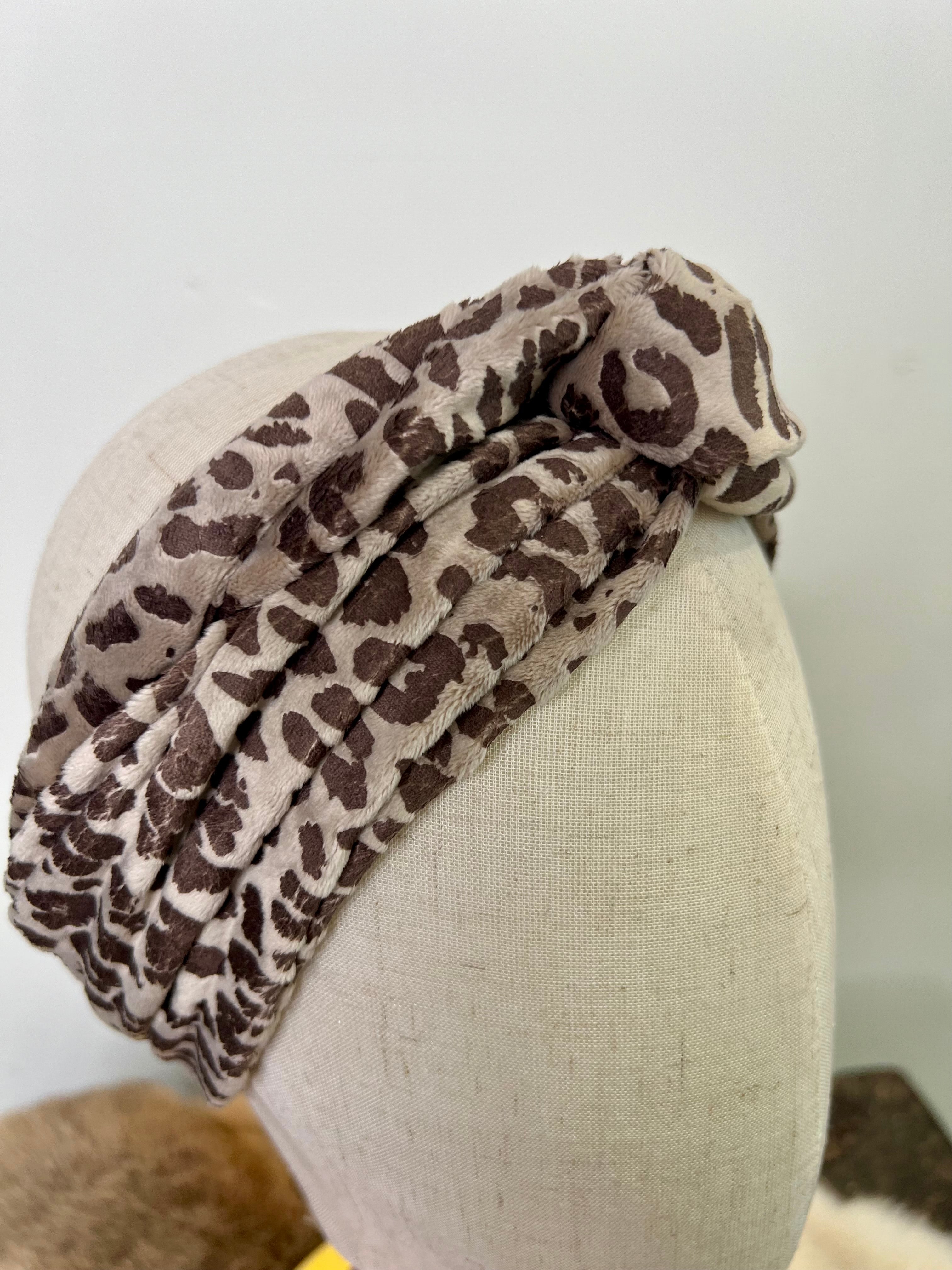 Katoenen bandeau haarband met zandkleurige luipaardprint