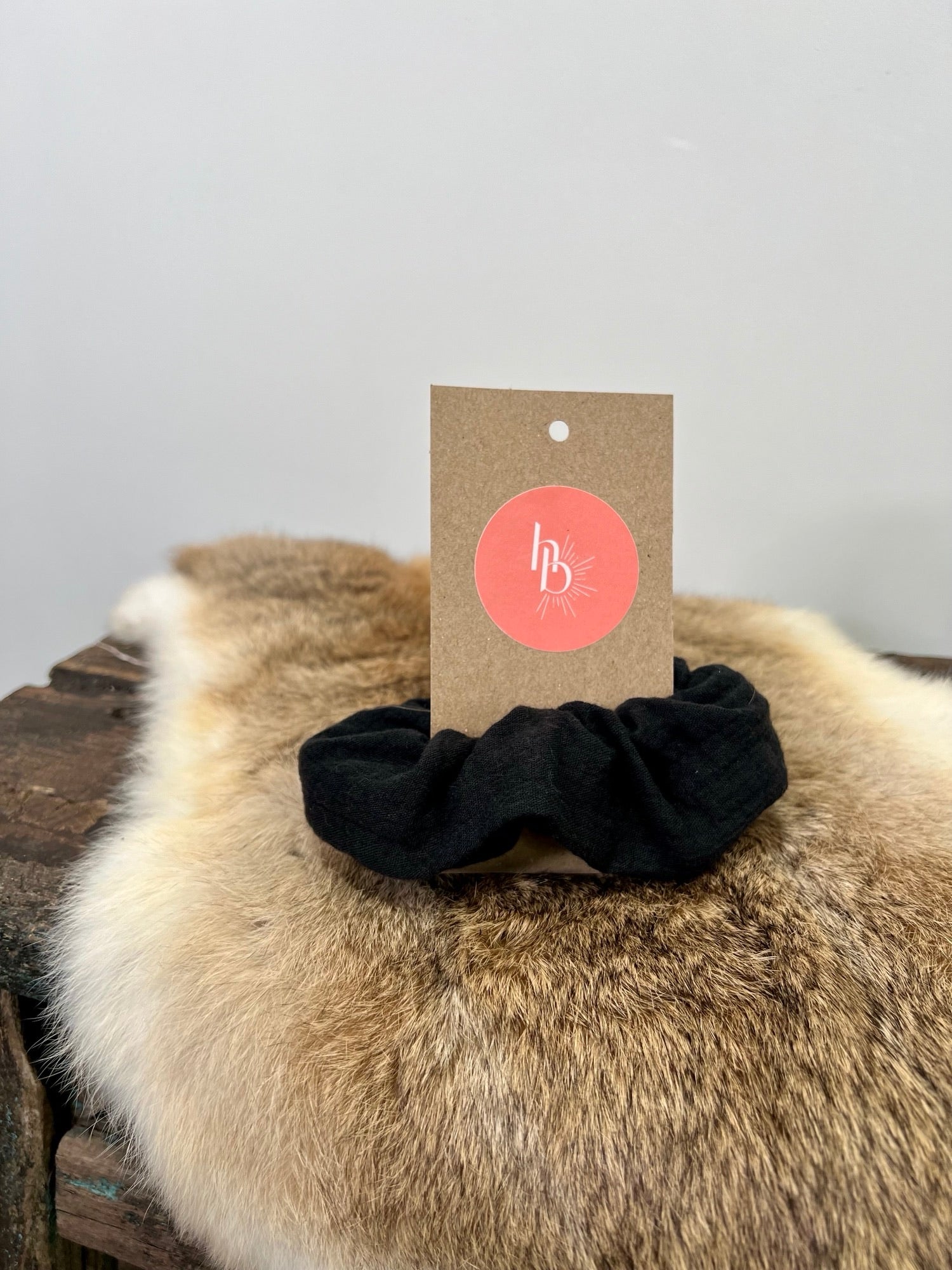 Scrunchie Black Bestel vóór 12:00, morgen stralen! | De haarboetiek.nl