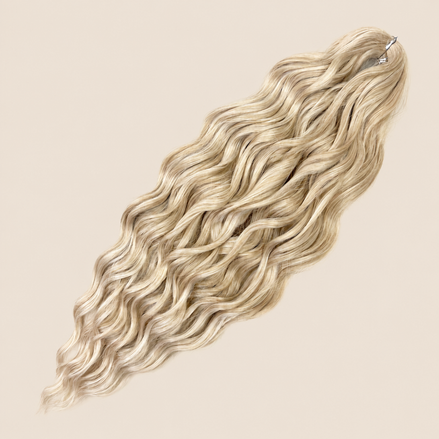 Anna golvend invlechthaar 60 cm 100 g – Licht asblond (T16A/LGL5) – De HaarBoetiek