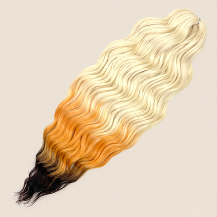 Anna golvend kanekalon invlechthaar zwart-koper-wit ombre 3T-Gorange7, 60 cm en 300 gram op beige achtergrond