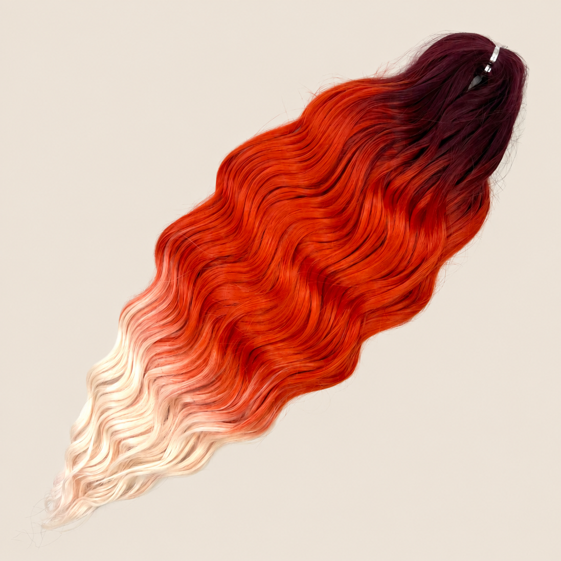 Anna golvend invlechthaar 60 cm 300 g – Bordeaux-oranje-wit ombre (3T-RPINK) – De HaarBoetiek