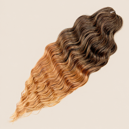 Anna golvend invlechthaar 60 cm 100 g – Donkerbruin-karamel ombre (T3-077) – De HaarBoetiek