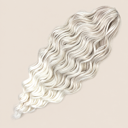 Anna golvend invlechthaar 60 cm 100 g – Zilver-wit mix (T56C/WHITE) – De HaarBoetiek