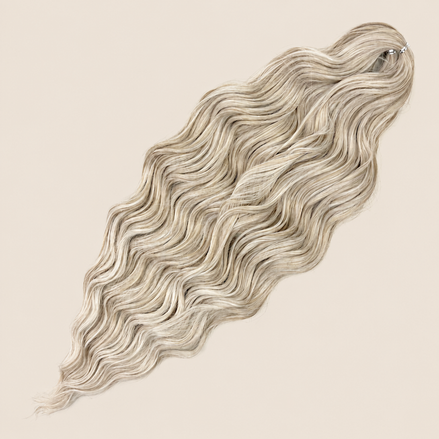 Anna golvend invlechthaar 60 cm 100 g – Licht asblond mix (T22/56C) – De HaarBoetiek