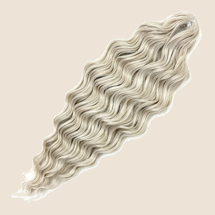 Anna golvend invlechthaar 60 cm – Asblond (56D) – De HaarBoetiek