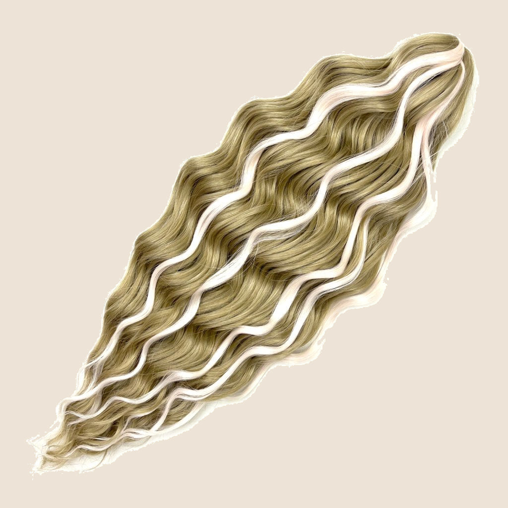 Anna golvend invlechthaar 60 cm – Beigeblond met lichte highlights (P-Linen(216)) – De HaarBoetiek