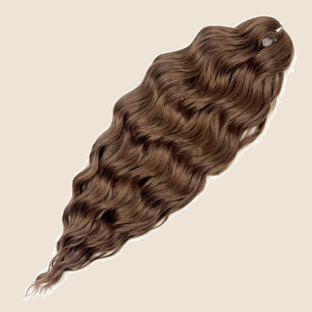 Anna golvend invlechthaar 60 cm 100 g – Middenbruin (12B) – De HaarBoetiek