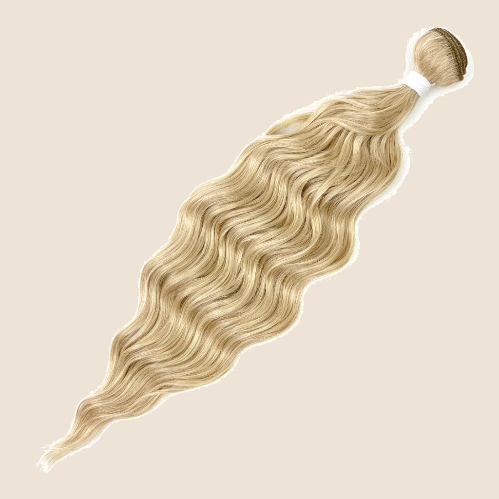 Anna synthetische haarweft 60 cm 100 g – Natuurlijk beigeblond (Linen(59)) – De HaarBoetiek