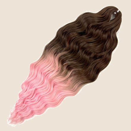 Anna golvend invlechthaar 60 cm 100 g – Bruin-roze ombre (TT8/Pink4) – De HaarBoetiek