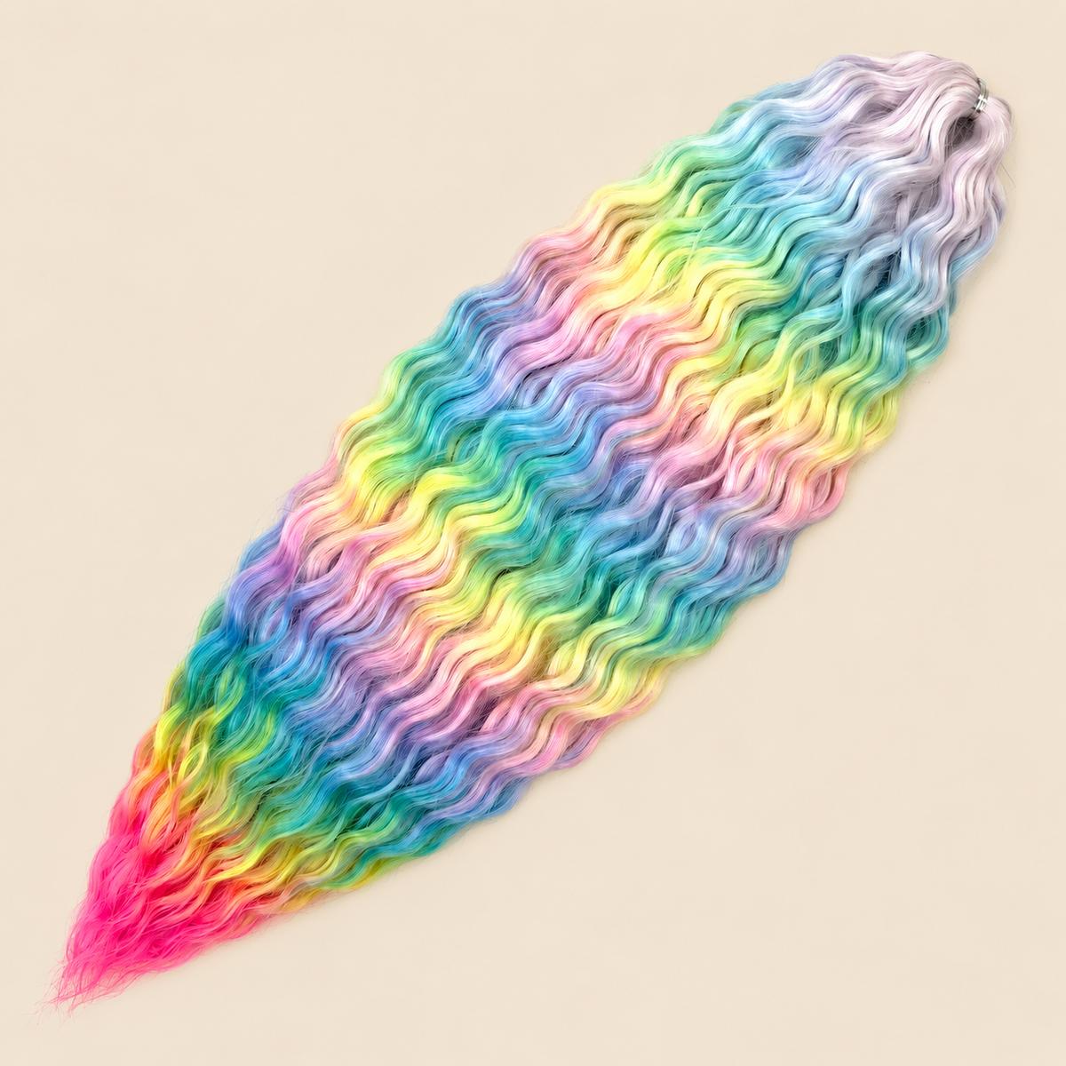 Ariel golvend kanekalon invlechthaar 55 cm 100 g, kleur HPD107, op beige achtergrond