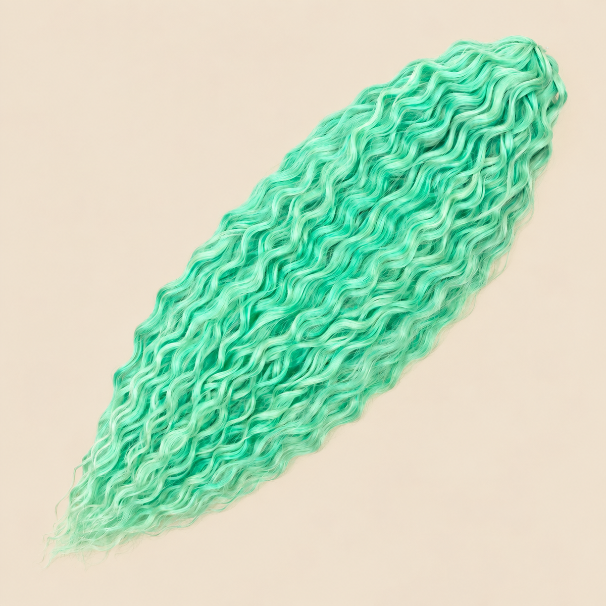 Ariel golvend kanekalon invlechthaar 55 cm 100 g, groen (kleur OGreen3), op beige achtergrond