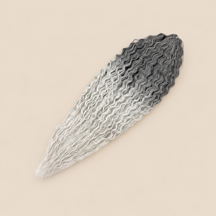 Ariel golvend kanekalon invlechthaar kleur T-Grey30, 75 cm, 300 g op beige achtergrond