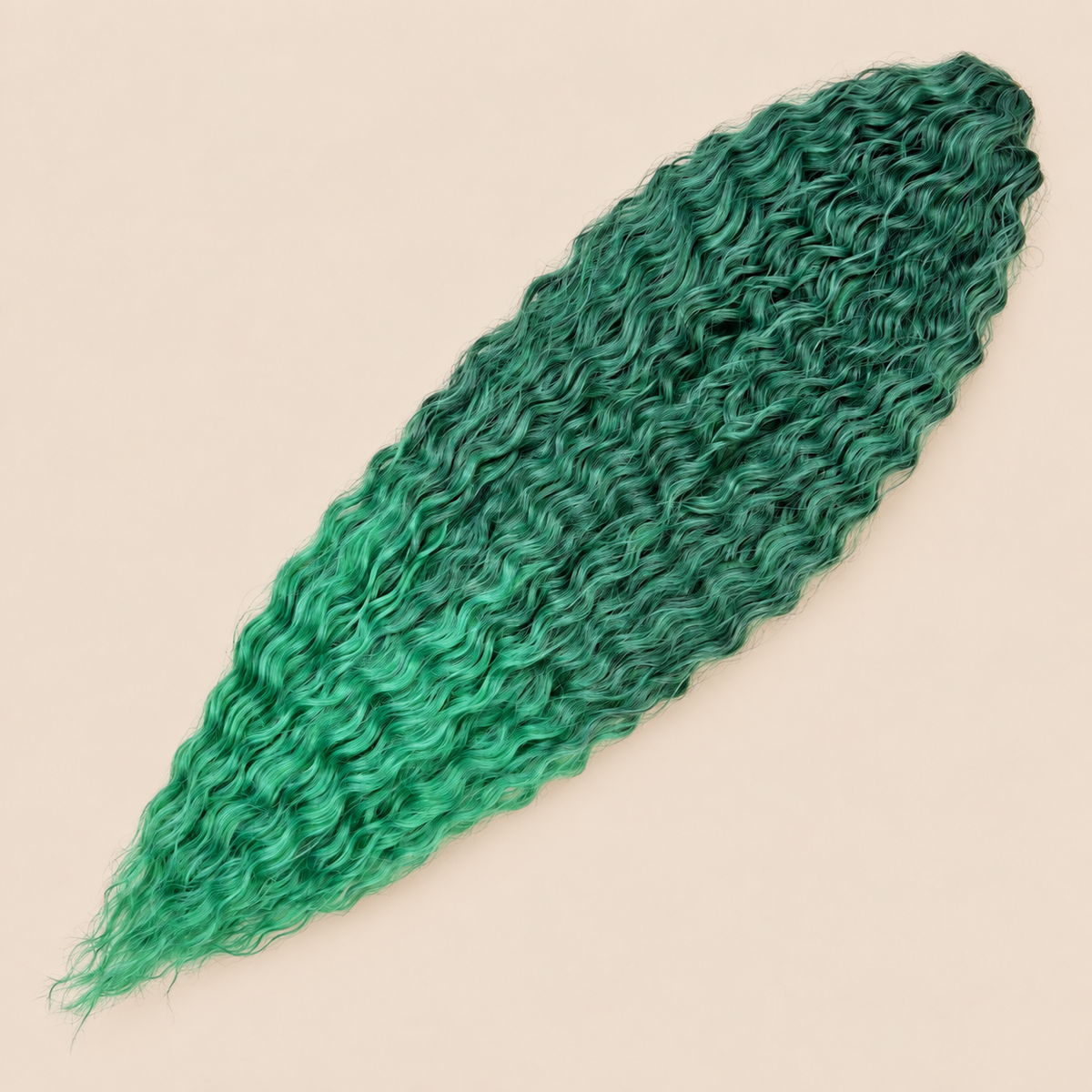 Ariel golvend kanekalon invlechthaar kleur T1B/GGreen28, 75 cm, 300 g op beige achtergrond