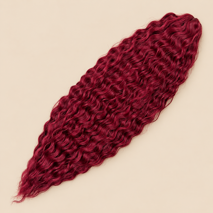 Ariel golvend kanekalon invlechthaar rood (kleur Wine Red6), 75 cm, 100 g op beige achtergrond
