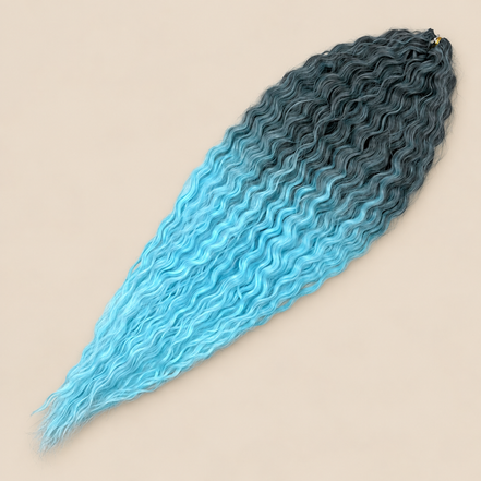 Ariel golvend kanekalon invlechthaar kleur T-LBlue12 op egale beige achtergrond