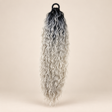 Krullende Ponytail Becky 60 cm – Zwart Grijs Ombré GT1B/GRAY | De HaarBoetiek