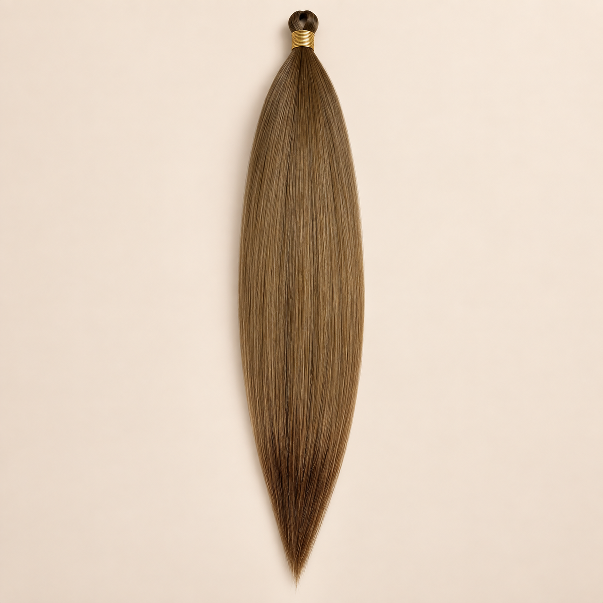 Steil BioProtein Kanekalon vlechthaar in kleur 12, 70 cm en 100 gram, op beige achtergrond