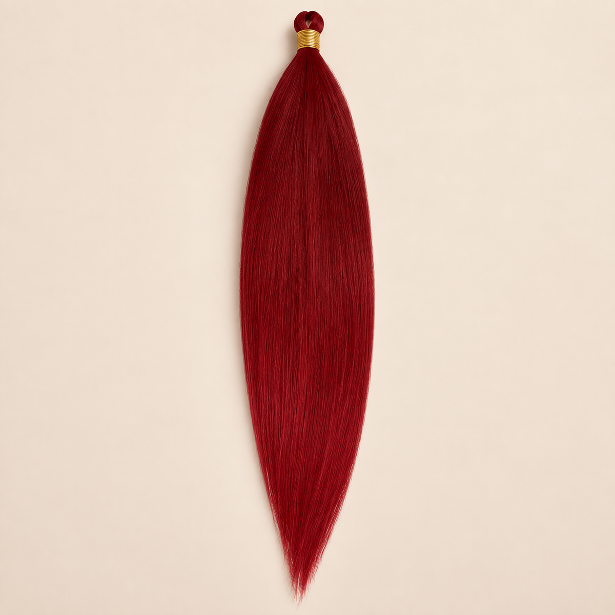 Steil BioProtein Kanekalon vlechthaar in kleur Auburn, 70 cm en 100 gram, op beige achtergrond