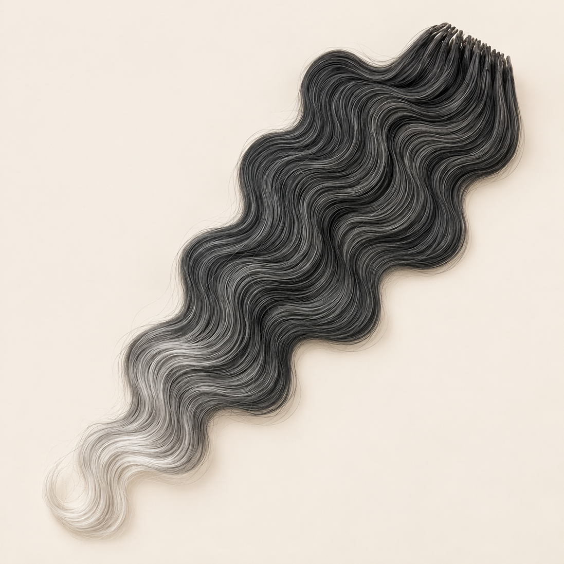 Body Wave golvend invlechthaar 60 cm met lus, kleur T1B/RWhite5(A) op beige achtergrond