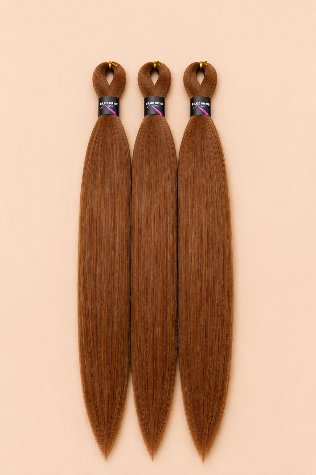 BraidOrDie Easy Braid 3-in-1 kleur 30 bruin 65 cm set van 3 op beige achtergrond