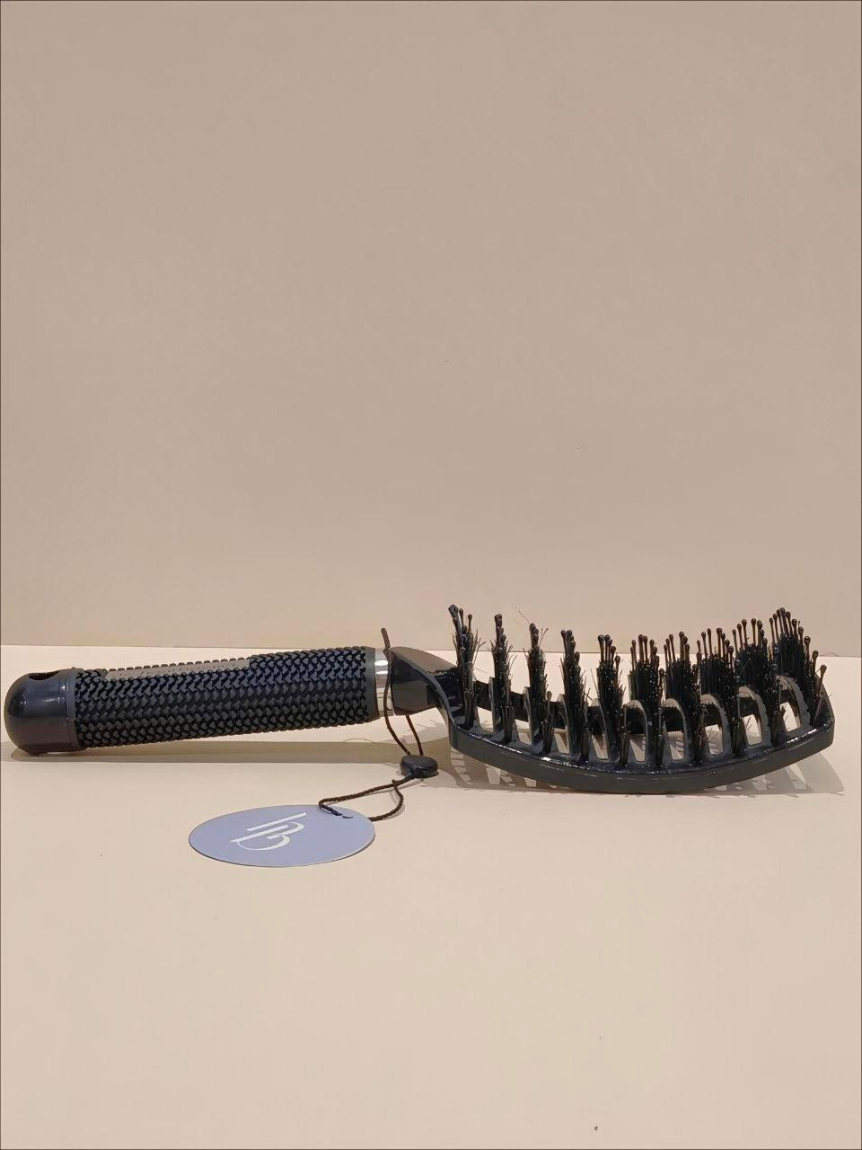 HaarBoetiek brush zwart uitkamborstel voor weave en extensions - De HaarBoetiek