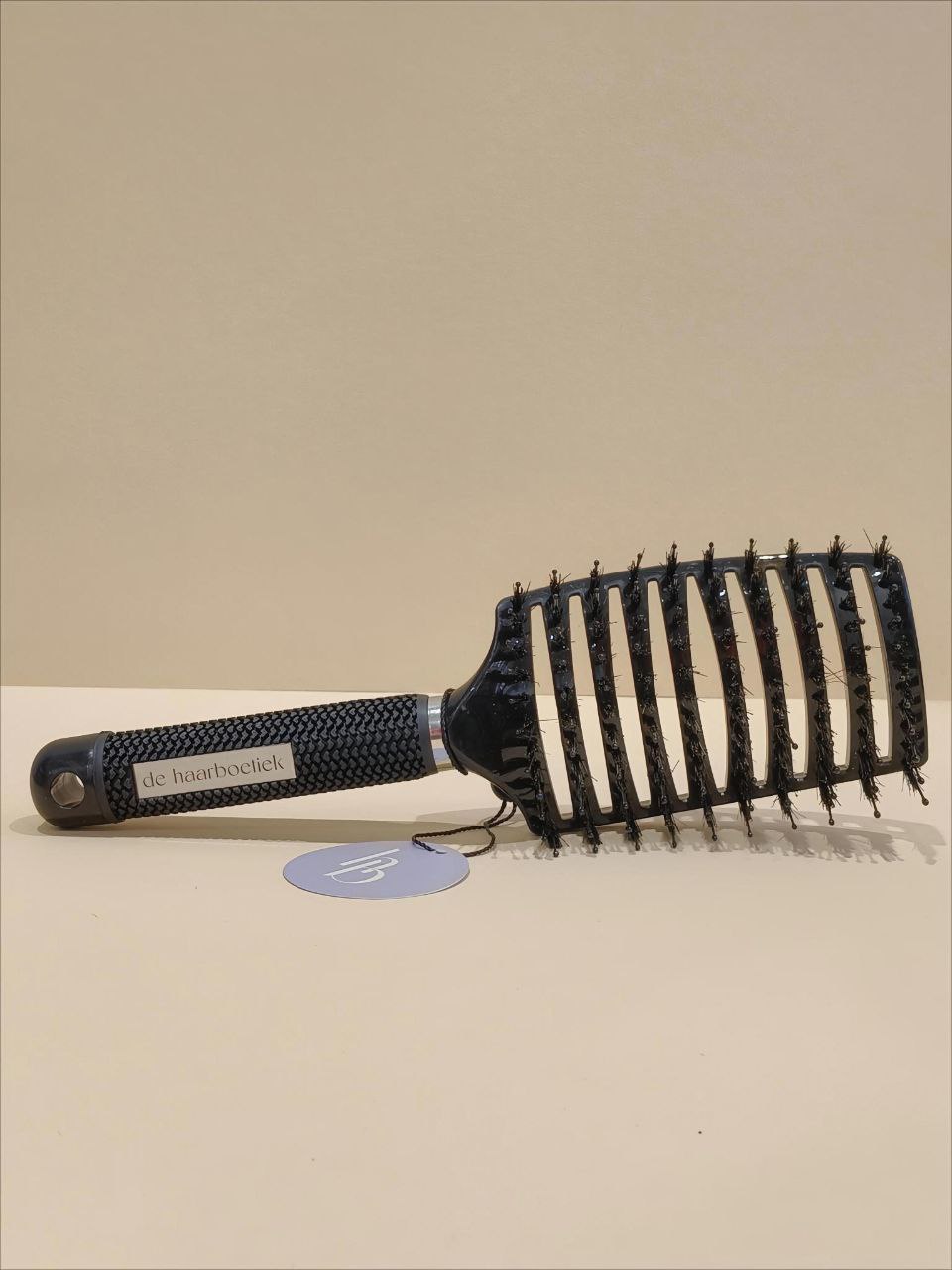 HaarBoetiek Brush Zwart – Professionele Uitkamborstel voor Weave en Extensions