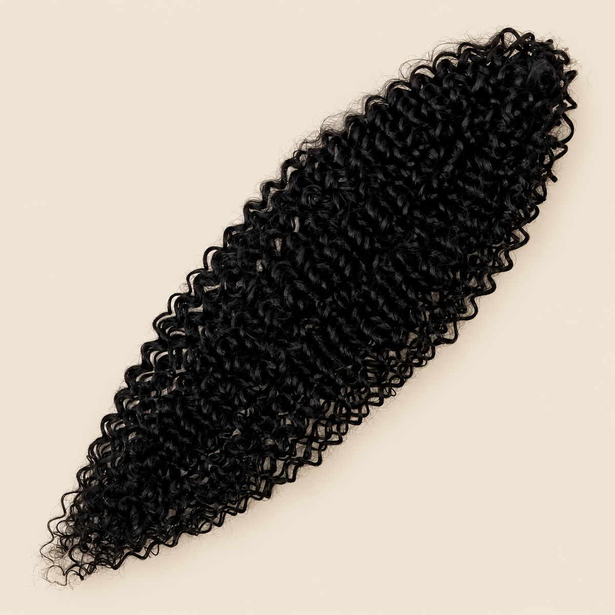 Dream Curly krullend haar 50 cm 100 g kleur 1B op beige achtergrond