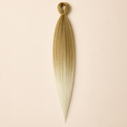Easy Braid Kanekalon vlechthaar Honingblond Platina Ombré, kleurcode 2-96, op lichtbeige achtergrond