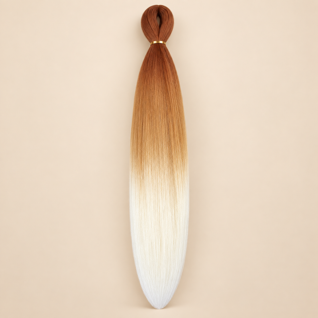 Easy Braid kanekalon vlechthaar D3-9 in kastanjebruin / caramel / wit ombre op lichtbeige achtergrond
