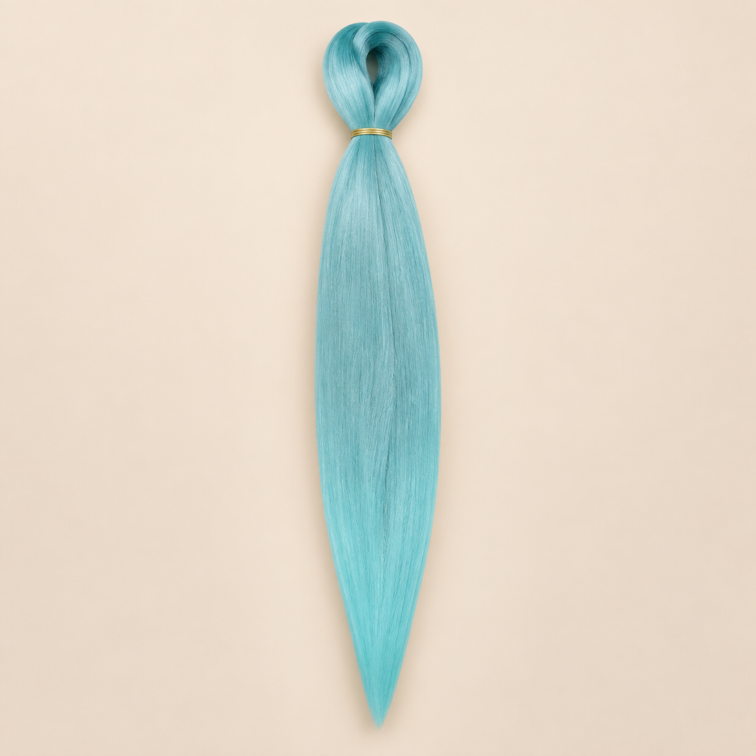 Easy Braid kanekalon vlechthaar DA-8 in pastelblauw op lichtbeige achtergrond