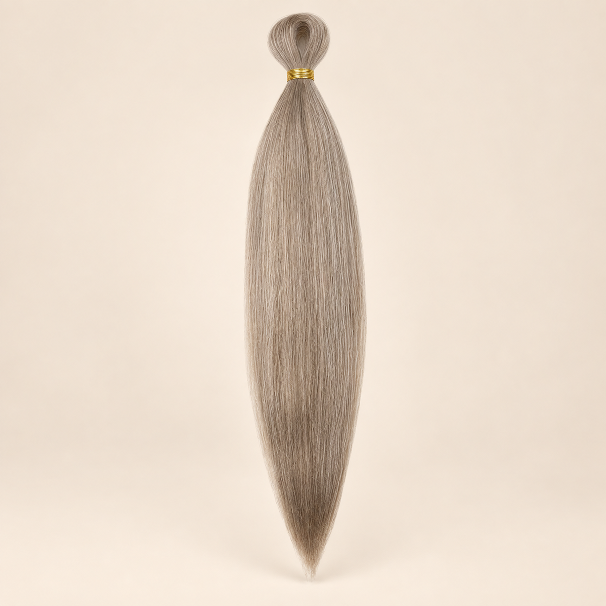 Easy Braid kanekalon vlechthaar FR L16 in taupe asbruin op lichtbeige achtergrond