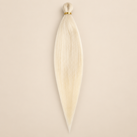 Easy Braid kanekalon vlechthaar FR L9 in ivoor blond op lichtbeige achtergrond