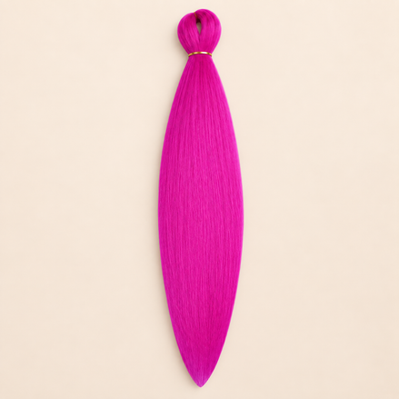 Easy Braid kanekalon vlechthaar Fuchsia in fel fuchsia roze op lichtbeige achtergrond