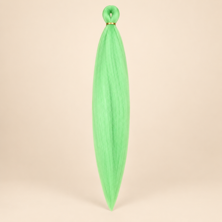 Easy Braid kanekalon vlechthaar GM5 in mintgroen op lichtbeige achtergrond