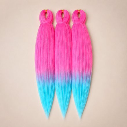 Electric Sorbet 3-in-1 kanekalon invlechthaar Felroze naar turquoise op lichtbeige achtergrond