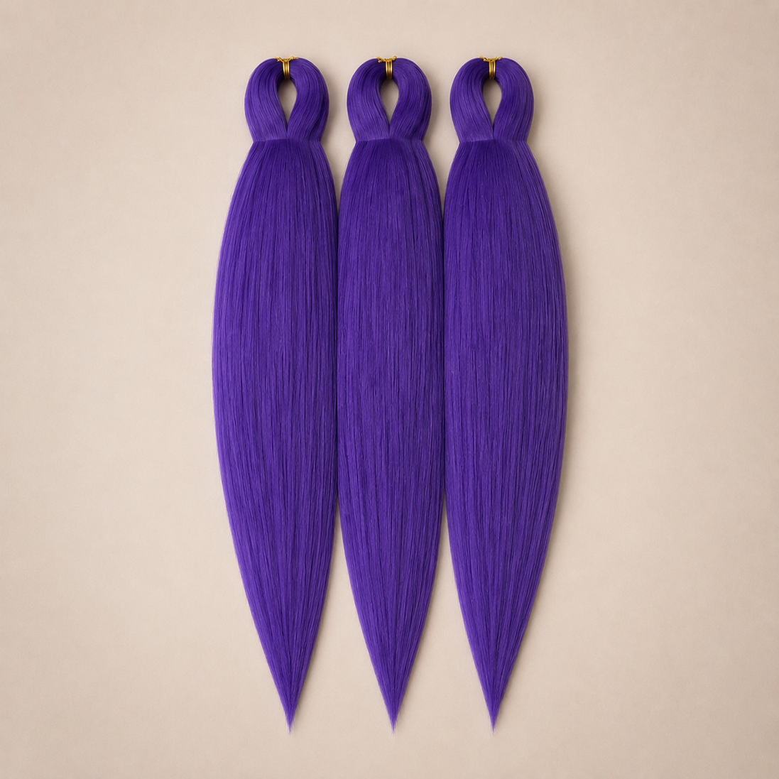 Purple Rain 3-in-1 kanekalon invlechthaar Paars op lichtbeige achtergrond
