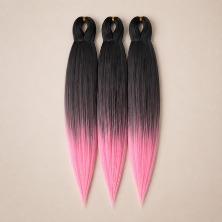 T1B/Pink 3-in-1 kanekalon invlechthaar Zwart naar lichtroze op lichtbeige achtergrond