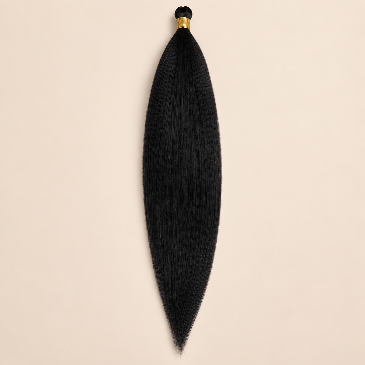 Steil Futura Kanekalon vlechthaar in kleur Black, 70 cm en 100 gram, op beige achtergrond