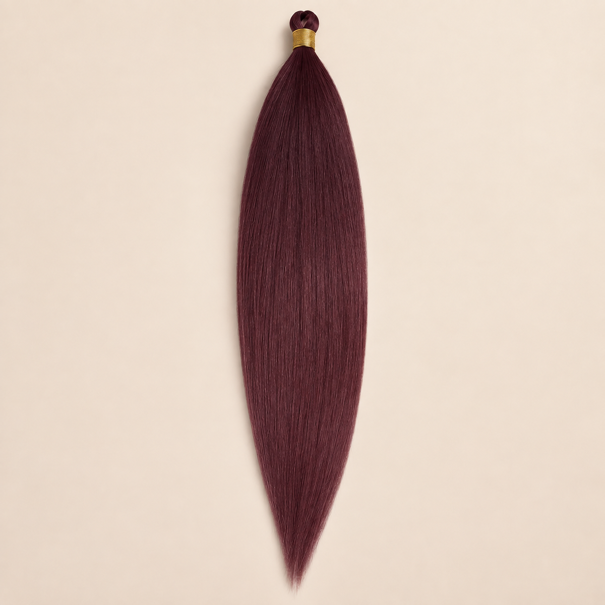 Steil Futura Kanekalon vlechthaar in kleur Bloom, 70 cm en 100 gram, op beige achtergrond