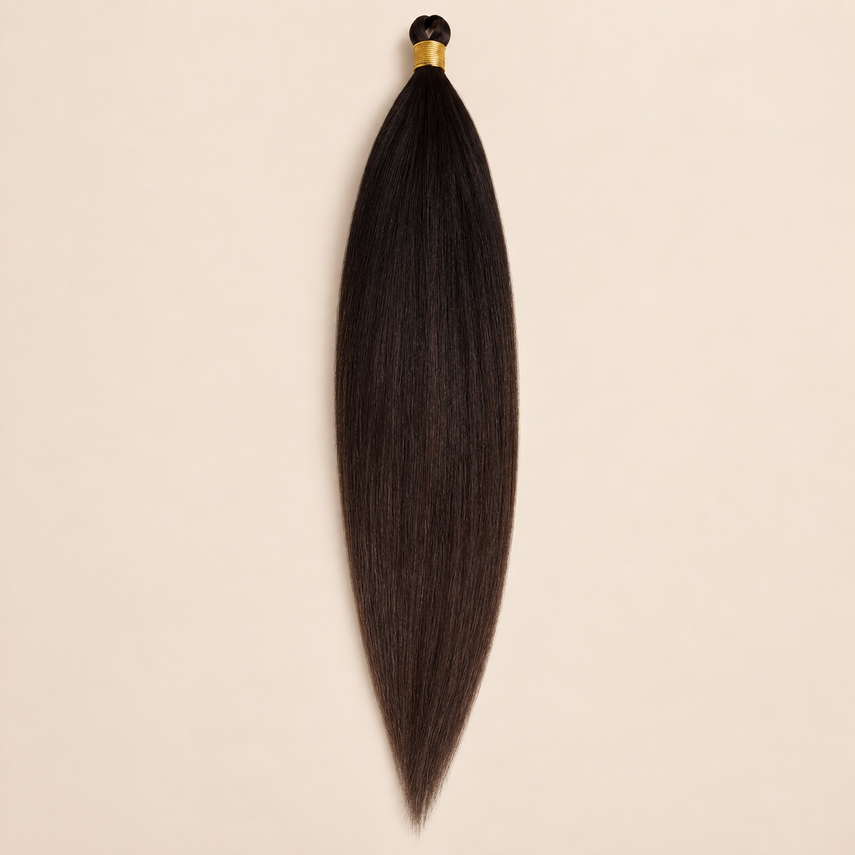 Steil Futura Kanekalon vlechthaar in kleur Dark Brown, 70 cm en 100 gram, op beige achtergrond