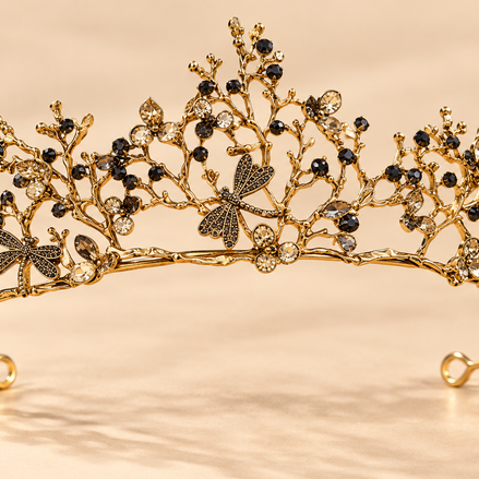 Gouden Libellen Tiara – Sierlijke Takken met Donkere Strass – De HaarBoetiek