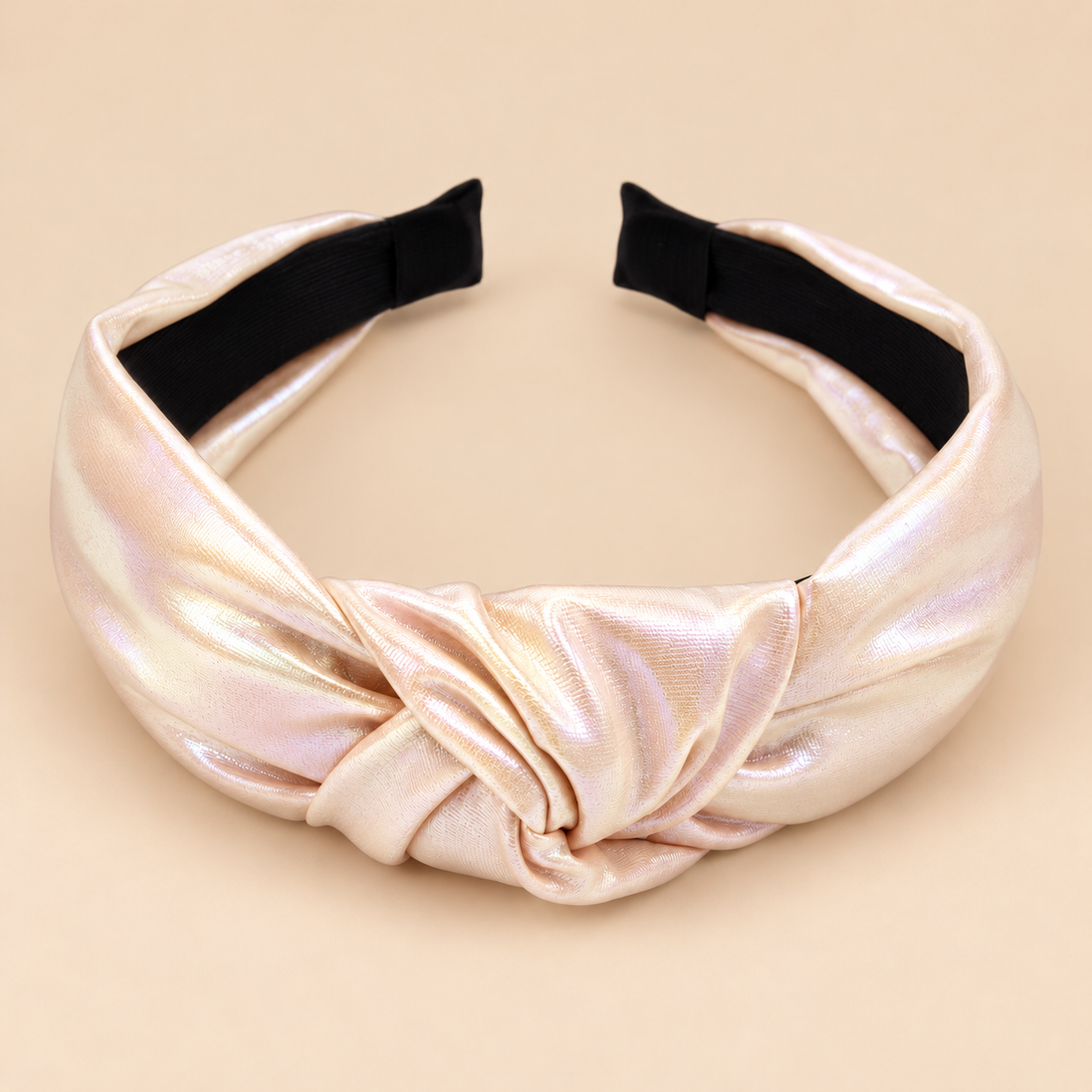 Glanzende Knoophaarband – Champagne – De HaarBoetiek
