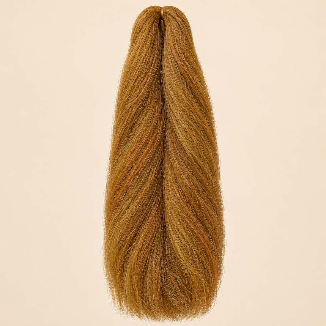 Jumbo Braid 100% Kanekalon Bng kleur 27/R6 goudblond gemengd, 60 cm, 85 gram op beige achtergrond